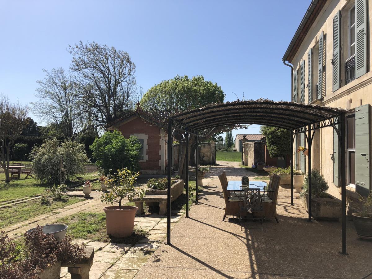 Le Mas Marguerite Arles Exterior foto